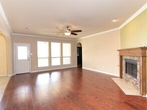 2943 Ladoga Dr in Grand Prairie, TX - Building Photo - Building Photo