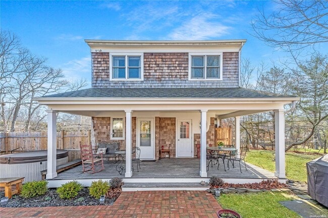 property at 21 Summit Blvd