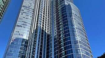 1211 S Prairie Ave, Unit 2003 in Chicago, IL - Building Photo