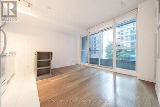 600 Fleet St in Toronto, ON - Building Photo - Building Photo