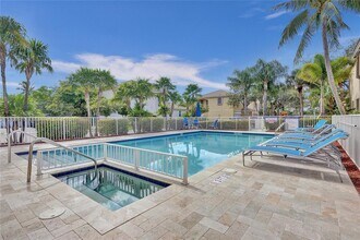 20911 Leeward Ct in Aventura, FL - Building Photo - Building Photo