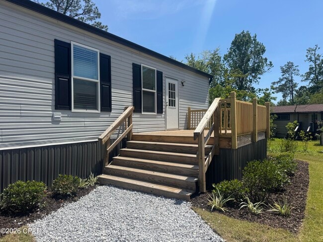 7640 Liberty Ave in Southport, FL - Building Photo - Building Photo
