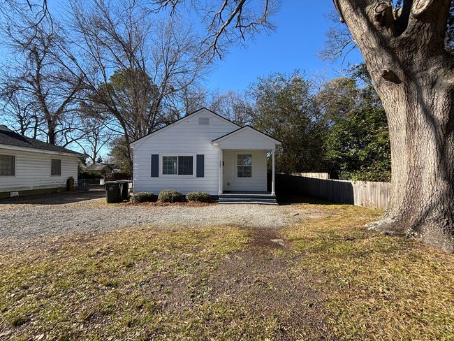 905 N Pineview Ave in Goldsboro, NC - Building Photo - Building Photo