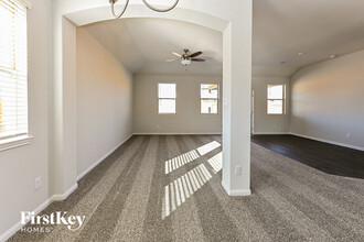 26215 Cooperstown Wy in Patton Village, TX - Foto de edificio - Building Photo