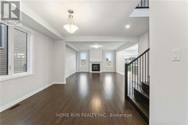 106 Lynn Coulter St in Ottawa, ON - Building Photo - Building Photo