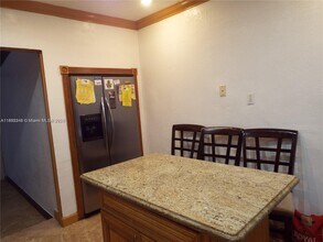 2510 Wiley St in Hollywood, FL - Building Photo - Building Photo