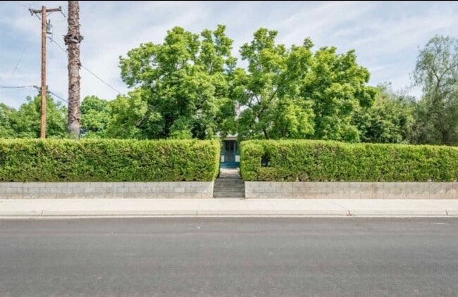 867 Palo Alto Ave in Clovis, CA - Building Photo - Building Photo