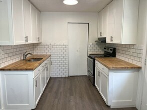 112 SE 78th Ave in Portland, OR - Building Photo - Building Photo