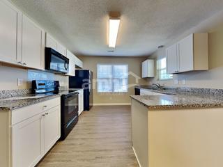 property at 132 Kingsbridge Dr