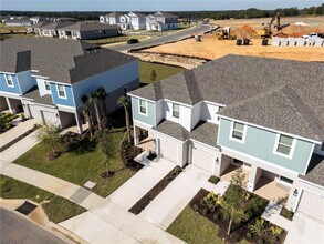 7609 WATERSCAPE Dr in Groveland, FL - Building Photo - Building Photo