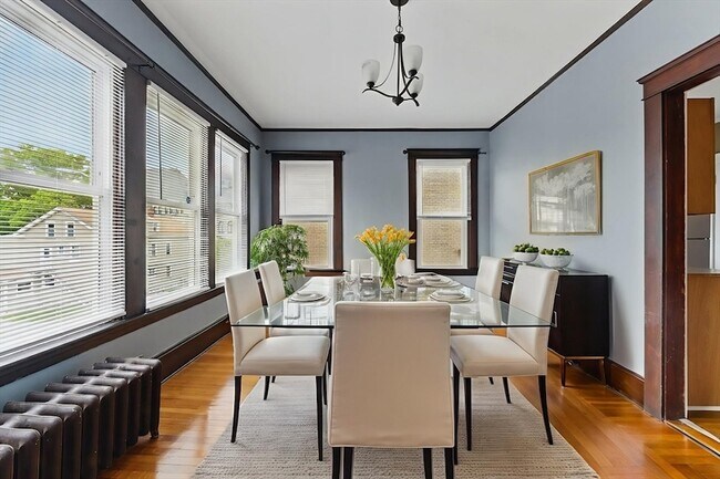 466 Locust St, Unit 2 in Fall River, MA - Building Photo - Building Photo