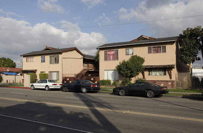 923-925 Standard Ave in Santa Ana, CA - Building Photo - Building Photo