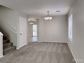 930 W Mesquite Tree Ln in San Tan Valley, AZ - Foto de edificio - Building Photo