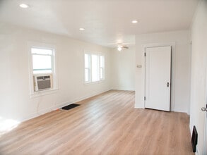 420 Main St in Rio Vista, CA - Foto de edificio - Building Photo