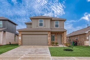 5619 Vintage Oakmont Dr in Spring, TX - Building Photo