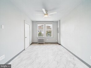 246 S Fairview Ave in Upper Darby Township, PA - Building Photo - Building Photo