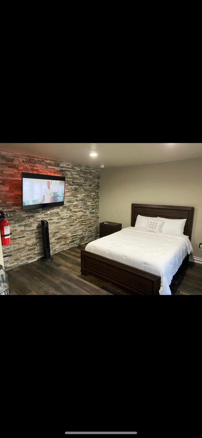 property at 2712 E Dominguez St