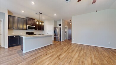 1014 Barstow Dr in Arcola, TX - Building Photo - Building Photo