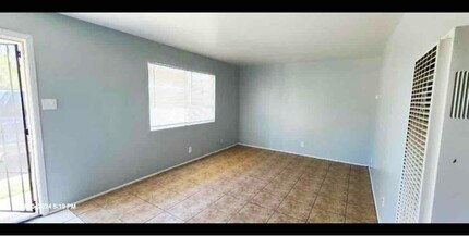511 Utah St SE-Unit -511 in Albuquerque, NM - Building Photo - Building Photo