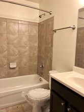 930 N Calvert St in Baltimore, MD - Building Photo - Building Photo