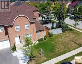 78 Giraffe Ave in Brampton, ON - Building Photo