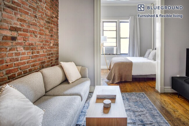 234 W 14th St in New York, NY - Foto de edificio - Building Photo
