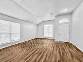 3318 Lochwood Dr in Mesquite, TX - Building Photo - Building Photo
