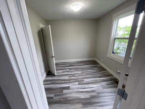 58 derbyUnit 2 in Moncton, NB - Building Photo - Building Photo
