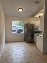 19 Brittany Ln, Unit Side B in Palm Coast, FL - Building Photo - Building Photo