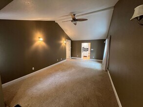 7202 N Oatman Ave in Portland, OR - Building Photo - Building Photo