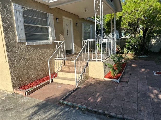 property at 1109 E Okaloosa Ave