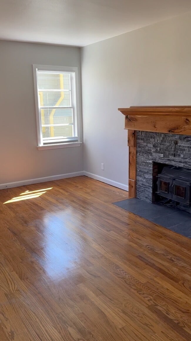 1764 N Eldorado Ave in Klamath Falls, OR - Building Photo - Building Photo