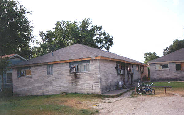 Phlox Willow Apartments in Houston, TX - Building Photo - Building Photo