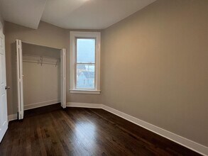 2249 W Cermak Rd in Chicago, IL - Building Photo - Building Photo