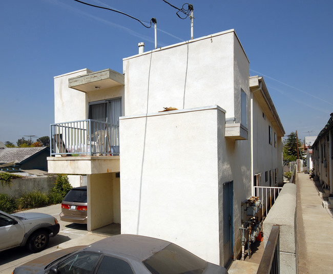 363 Patton St in Los Angeles, CA - Building Photo - Building Photo