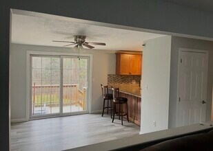 31 Lantern Ln in Dracut, MA - Building Photo - Building Photo