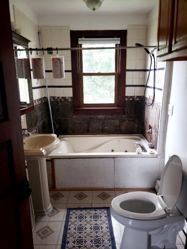 property at 2474 Lincoln Ave