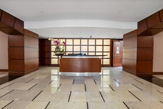 2500 6th Ave in San Diego, CA - Foto de edificio - Building Photo