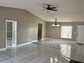 14075 SW 45th Terrace in Miami, FL - Building Photo - Building Photo