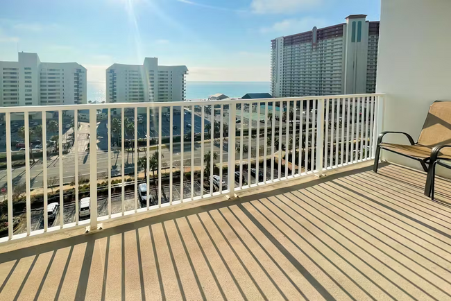 9860 S Thomas Dr, Unit GULF view in Panama City Beach, FL - Building Photo - Building Photo