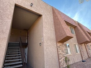 5140 Indian River Dr in Las Vegas, NV - Building Photo - Building Photo