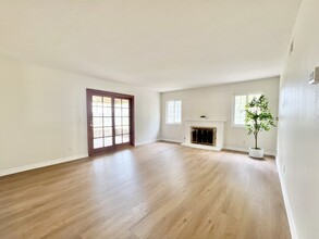 3376 Garibaldi Pl in Carlsbad, CA - Building Photo - Building Photo