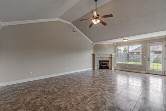 2703 SW Warberry Ave in Bentonville, AR - Building Photo - Building Photo