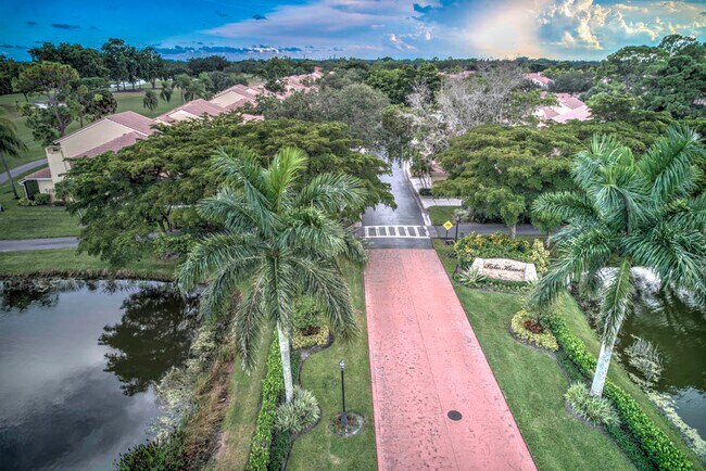 229 Old Meadow Way in Palm Beach Gardens, FL - Building Photo - Building Photo