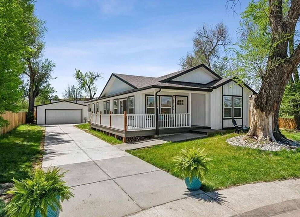 5202 Reed St in Arvada, CO - Foto de edificio