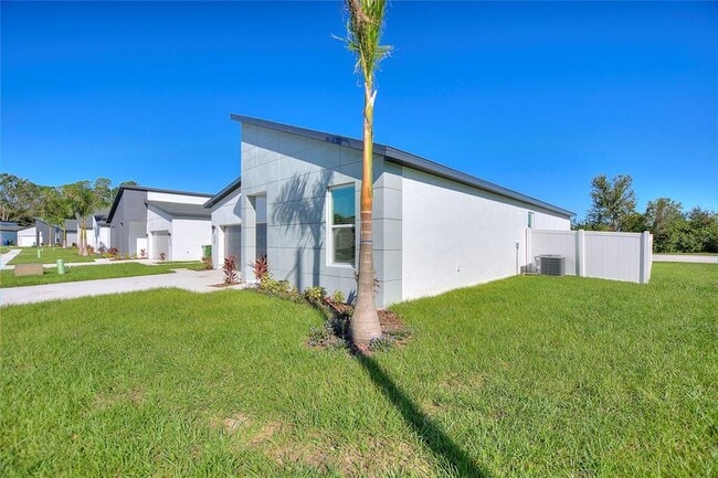 330 Royal Palm Wy in Winter Haven, FL - Building Photo - Building Photo