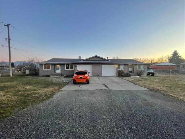 property at 20422 E Wellesley Ave