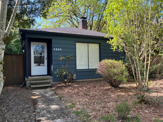 property at 4220 SE Ramona St