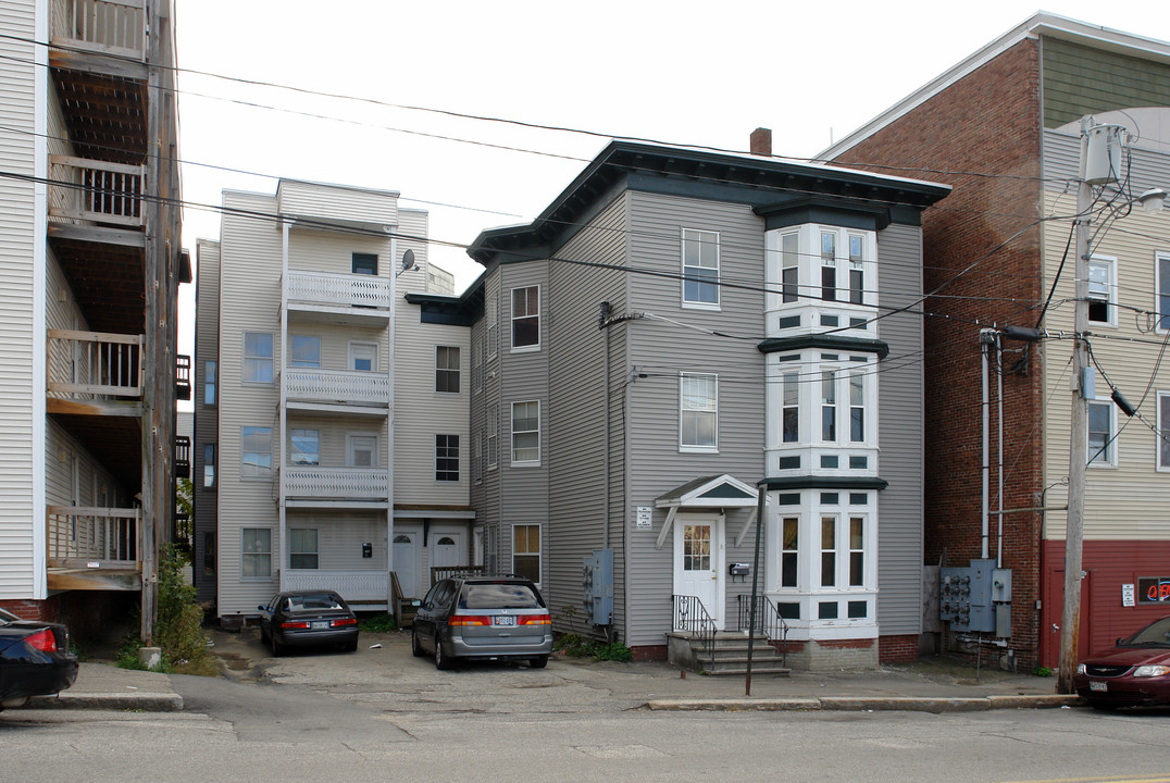 35 Spruce St in Lewiston, ME - Foto de edificio