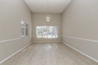 2877 48th Way E in Bradenton, FL - Foto de edificio - Building Photo